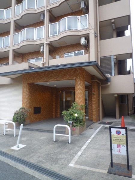 ライオンズマンション大正のエントランス|★建物入口です★