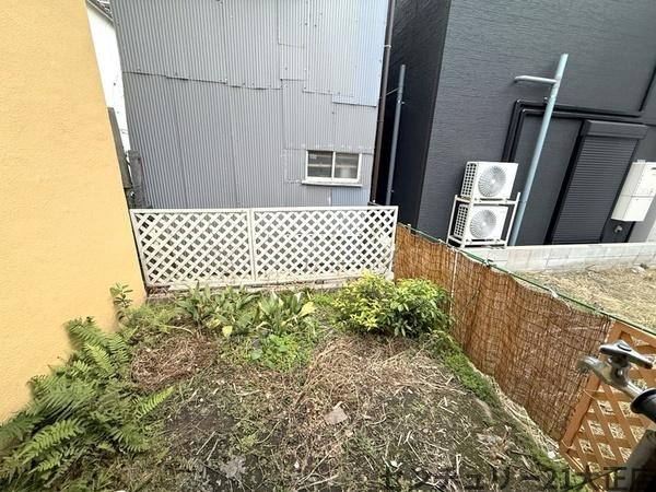 大正区南恩加島戸建の庭