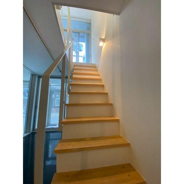 U residence 弁天町　(是空弁天)の居間・リビング