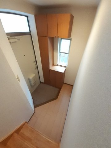 ア・ラ・モードＯＧＵＲＡＪＩの玄関