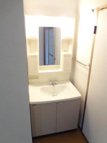 ラポール平山の洗面所