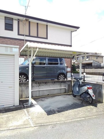 グレイス・サニーＲＳの駐車場