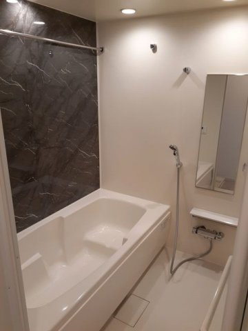 ベルコロレⅧＡの浴室