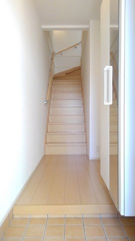 プロムナード　レジデンスの玄関