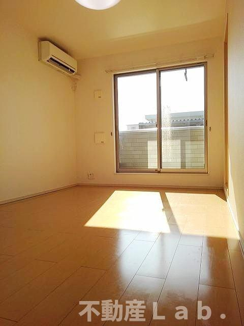 ピュアハイツの居間・リビング