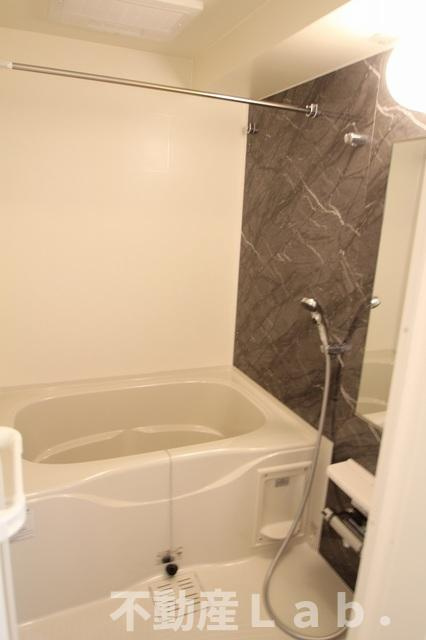 シャルムⅢ番館の浴室