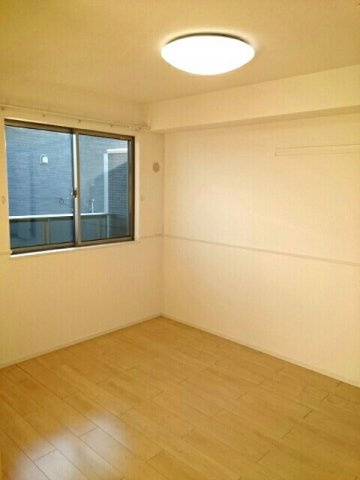 Ｓｈａｒｍ　Ｈａｗｋｓ　Ｂの内装