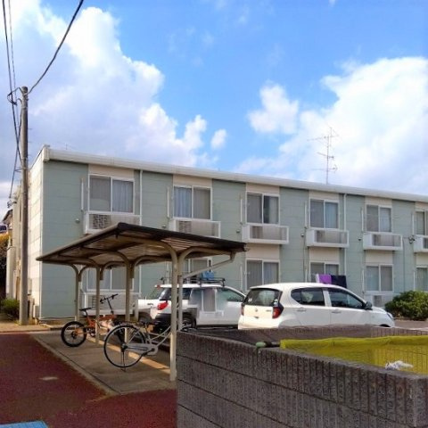 レオパレスハーヴェスト湖北の外観