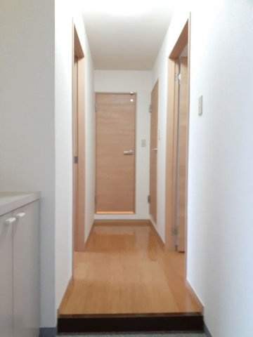 ビューレンゲＢの玄関