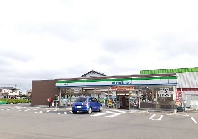 コンプリオ・カーサの周辺|ファミリーマート那珂菅谷中央店まで500m