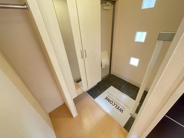 Ｄ－ｒｏｏｍ向山の玄関