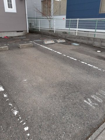 リバーサイド門Ａの駐車場