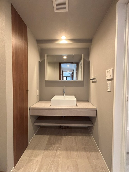 【独立洗面台】