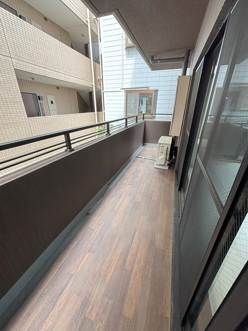 【バルコニー】