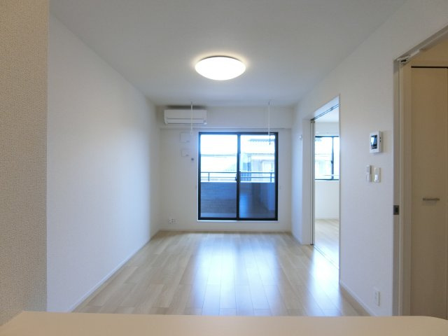 フレーシアⅥの居間・リビング