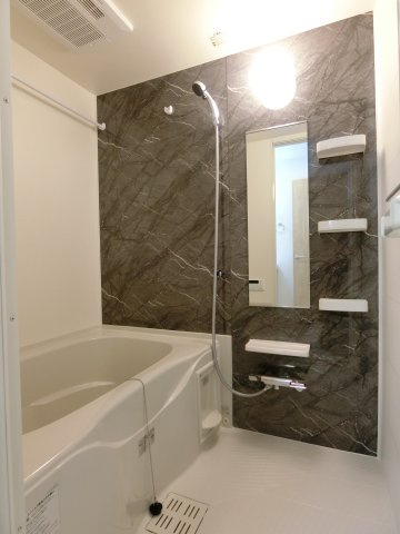 フレーシアⅥの浴室