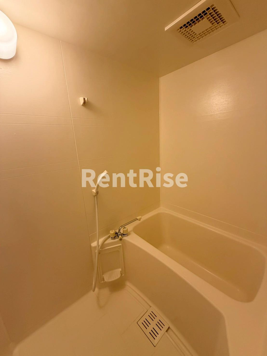 メゾネット森本の浴室