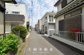 【前面道路含む現地写真】