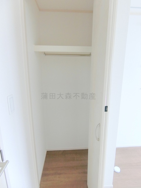 Kolet蒲田南＃20の設備|3階南側の洋室6帖の収納　クローゼット