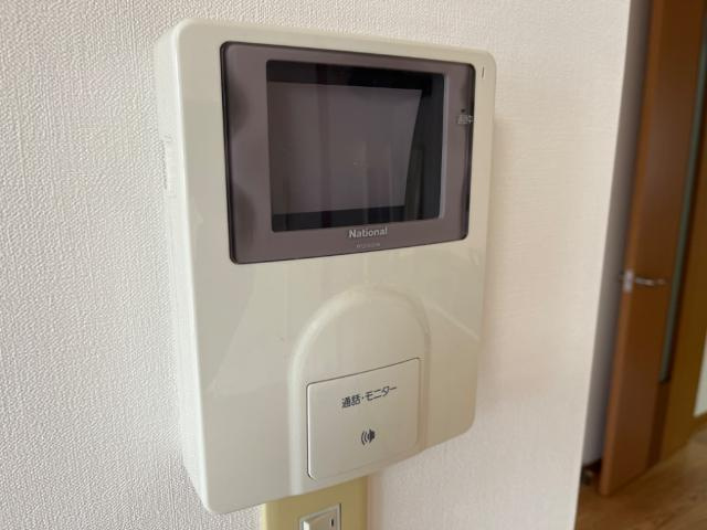 ロイヤルステージ光の内装|カメラ付インターホン
