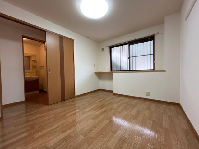 ロイヤルステージ光の内装|洋室