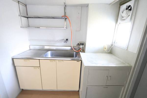 ビレッジハウス下更地2号棟のキッチン|ビレッジハウスの同一物件・同一タイプの間取りの写真です