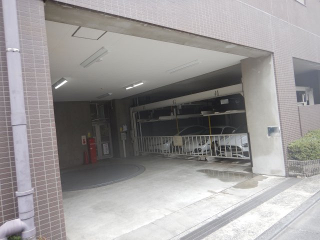 サンヴェール人形町グランデの駐車場