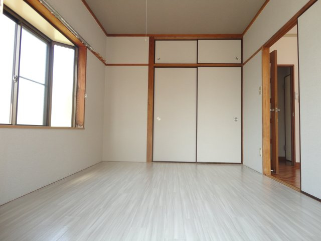 ハイツセンチュリーの居間・リビング