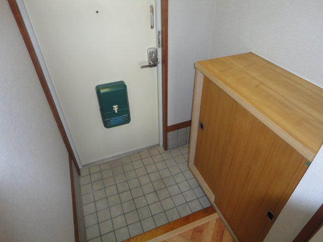 ハイツセンチュリーの玄関