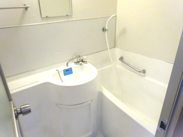 メゾン松月の浴室