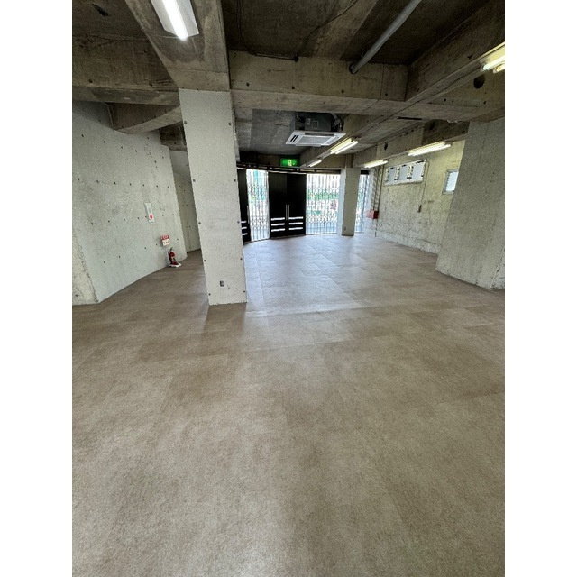 CHASMの居間・リビング