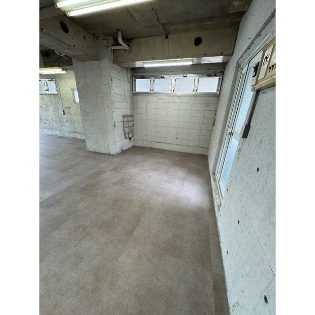 CHASMの居間・リビング