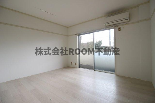 CALMEST西町（カーメスト）の居間・リビング|ゆったり過ごせる居間です