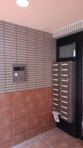 サニーブローテ住吉Ⅱのエントランス