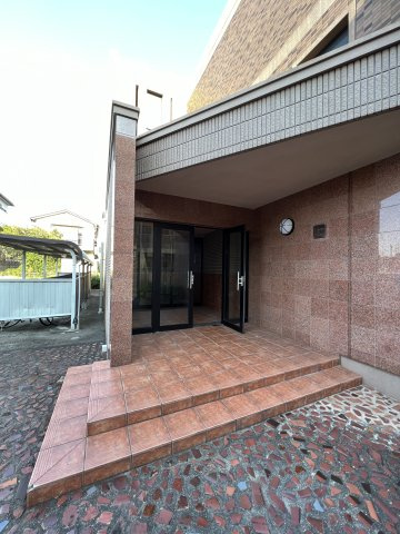 サニーブローテ住吉Ⅱのエントランス