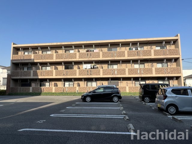 サニーブローテ住吉Ⅱの駐車場