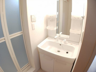 【洗面所】 | ヴィラ・ラフレシールＡ | 洗面所です