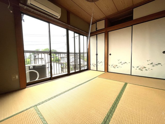 ハイツ本宿の和室