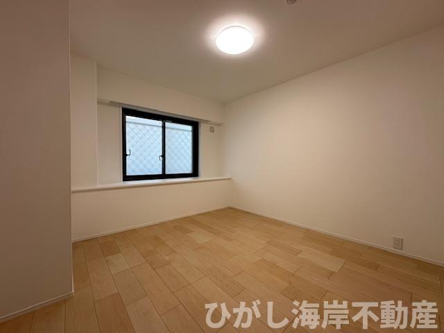 パストラルハイム湘南太平台Ⅱの寝室|新規リフォーム完了！　6.7帖　洋室