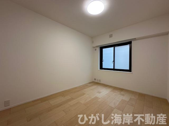 パストラルハイム湘南太平台Ⅱの子供部屋|新規リフォーム完了！　5.9帖　洋室