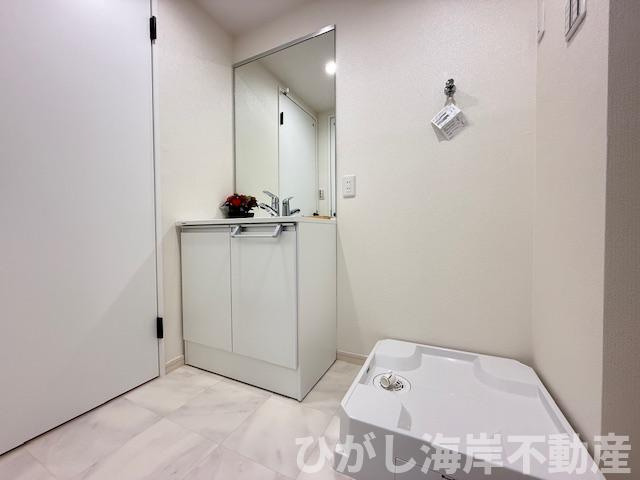 パレ平塚すみれ平壱番館の脱衣所|新規リフォーム完了！　脱衣スペース