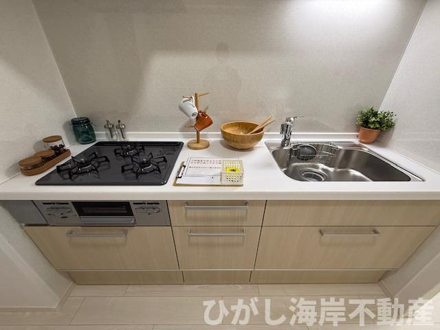 パレ平塚すみれ平壱番館のキッチン|新規リフォーム完了！　システムキッチン