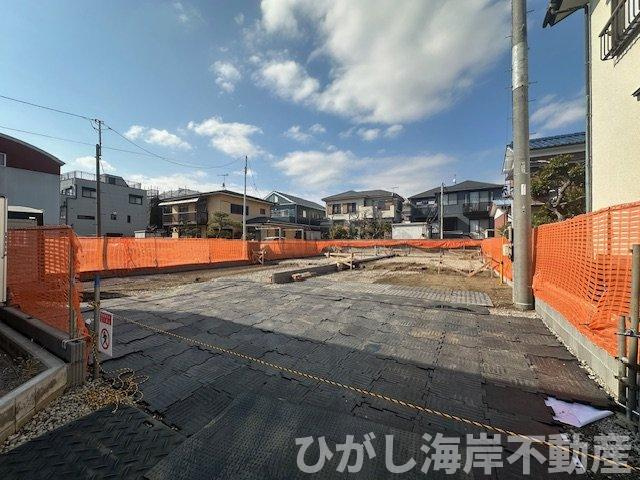 平塚市豊原町　新築戸建　全２棟の外観|3月19日撮影　建築中　現地外観