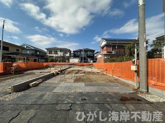 平塚市豊原町　新築戸建　全２棟の外観|3月19日撮影　建築中　現地外観