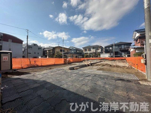 平塚市豊原町　新築戸建　全２棟の外観|3月19日撮影　建築中　現地外観