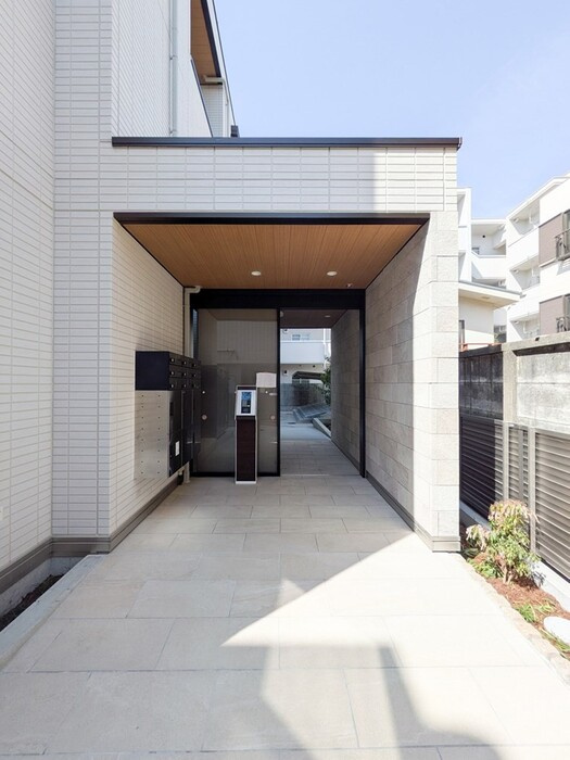 D-comodo小金井貫井北町のエントランス