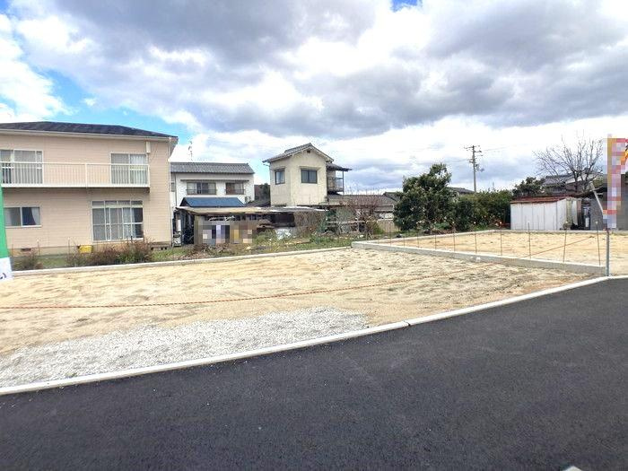 伊予市米湊　3区画分譲地