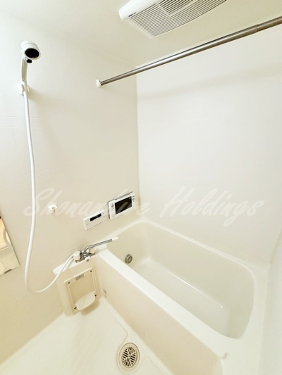 横浜市戸塚区品濃町の賃貸マンションの浴室|清潔感のあるお風呂です♪