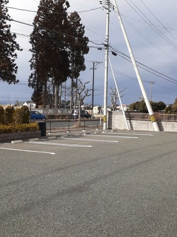 銀河２の駐車場