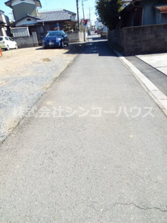 【前面道路含む現地写真】